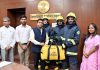 अग्निशमन दलातील जवानांना फायर प्रॉक्झिमिटी सुटचे वितरण