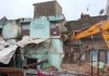 मनपातर्फे 65 वर्षे जुनी जीर्ण इमारत जमीनदोस्त